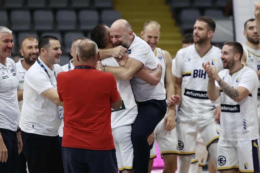 EDIN DŽEKO POSLAO SNAŽNU PORUKU KOŠARKAŠKIM ZMAJEVIMA: 'Sve što bi čovjek napisao...'