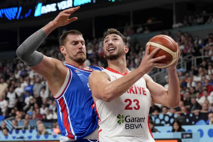 NAJBOLJI MEČ NA EUROBASKETU DO SADA: Turska u nevjerovatnoj utakmici srušila Srbiju