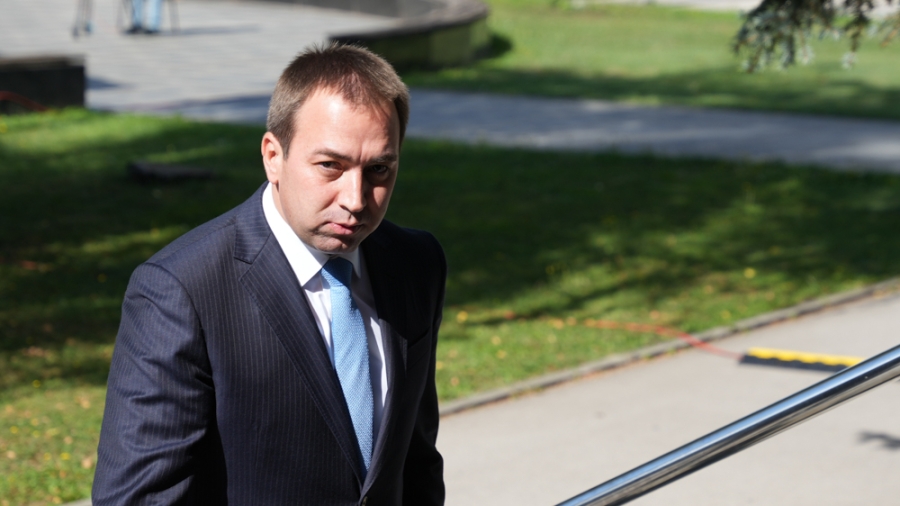'NE VIDIM DA NAM JE NEŠTO DRUGO PREOSTALO': V.d. predsjednika SDS-a zbog novog ministra pravde Gorana Selaka pozvao na spaljivanje diploma Pravnog fakulteta