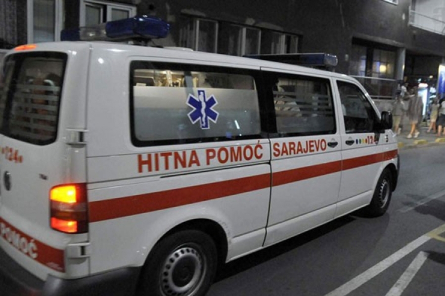 HITNA POMOĆ U SARAJEVU IMA PUNE RUKE POSLA: U 24 sata primili preko 500 pacijenata, sumnja se na virus...