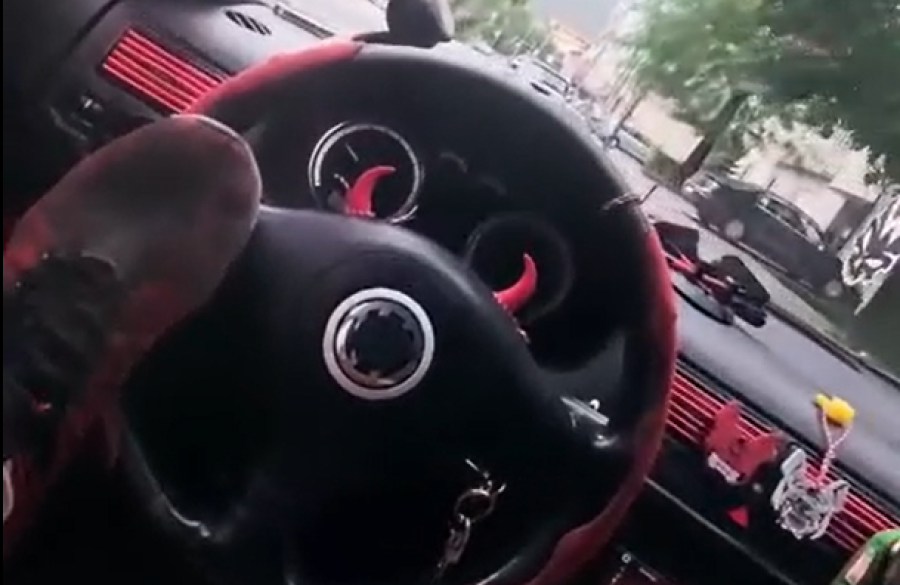 BRZA REAKCIJA POLICIJE U KONJICU: Uhapšen nesavjesni vozač koji je automobil vozio nogom