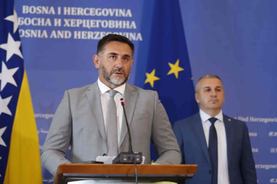 RAMIĆ OBJAVIO FRAPANTNE PODATKE: 'Prijevoznici iz BiH su u Hrvatskoj već kupili i registrirali gotovo 2.500 vozila!'