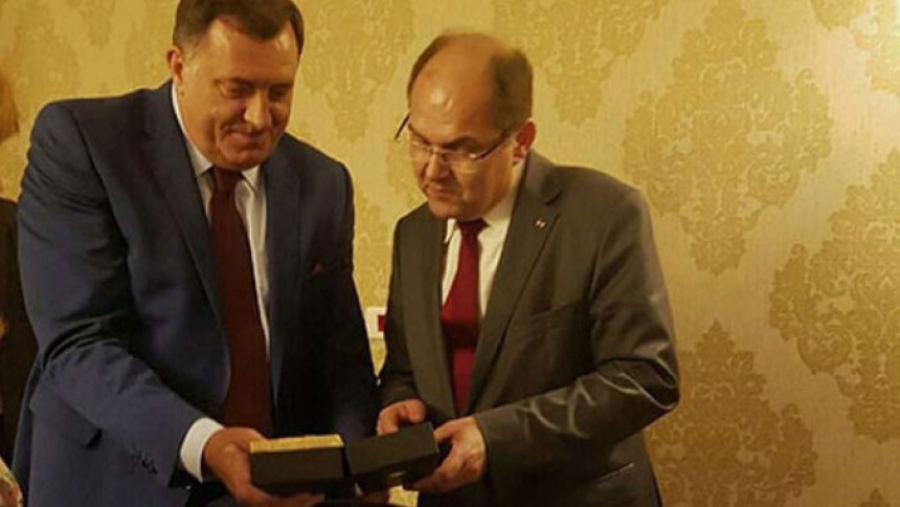 BOMBA IZ BANJA LUKE: Dodik i Schmidt se u tajnosti sastaju već mjesecima?!