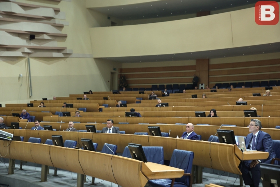 DRŽAVNI PARLAMENTARCI O BUDŽETU: 'Vladajuća većina pokušava prebaciti fokus sa Vijeća ministara, koje radi katastrofalno i drži...'