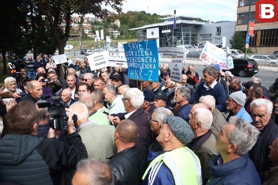 MIRNES AJANOVIĆ UPOZORAVA: 'Vlada FBiH mora isplatiti pomoć i penzionerima sa srazmjernim - najnižim penzijama'