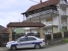 'NE MOŽEMO NI DA ZAMISLIMO U KAKVIM MUKAMA SU UMRLI': U ovoj kući unuk je zvjerski zaklao babu i dedu; Komšije otkrivaju ko je bračni par našao u lokvi krvi