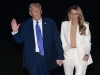 TRUMP PRIJETI PRSTOM MELANIJI, ONA ODMAHUJE GLAVOM: Viralni snimak iz predsjedničkog helikoptera, svi se pitaju šta se dešava (VIDEO)