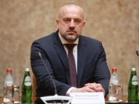 VUČIĆEV ČOVJEK S INTERPOLOVE POTJERNICE U OBILASKU SRBIJE: Danas je bio u...