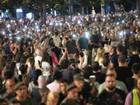 NE POKAZUJTE OVE SNIMKE I SLIKE VUČIĆU: Više od 100.000 ljudi večeras na ulicama Beograda, traži se smjena režima (FOTO + VIDEO)