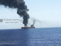ZAPALJEN PLUTA ADENSKIM ZALJEVOM: Nizozemski tanker je u trenutku napada plovio uz obalu... (VIDEO)