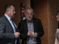 POGORŠALO MU SE ZDRAVSTVENO STANJE: Odgođeno suđenje Miki Aleksiću, reditelju optuženom za silovanje polaznica glumačke škole