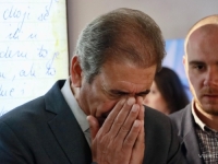 NIJE MOGAO SUSPREGNUTI EMOCIJE: Ambasador Palestine zaplakao u Spomen sobi ubijenoj djeci Sarajeva (VIDEO)