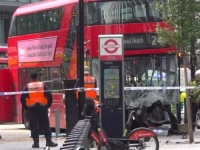UŽASNE VIJESTI IZ LONDONA: Autobus se zabio u pješake u centru grada, povrijeđeno je... (VIDEO)