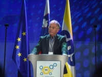 POLICIJA MU PRETRESA KUĆU: Ministar iz Janšine vlade sumnjiči se za saradnju sa Kavačkim klanom