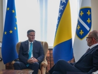 BEĆIROVIĆ S OTPRAVNIKOM POSLOVA AMBASADE SAD-a: 'Važno očuvati sigurnost i stabilnost u Bosni i Hercegovini'