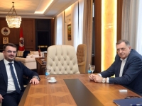 NA POMOLU NOVI PAKT S ČOVIĆEM: Dodik izbrisan iz zvaničnih akata, ni savjetnici više nisu njegovi?