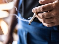 NIJE IM BILO SPASA: Otac izašao da zapali cigaretu, a automobil sa njegovo dvoje djece se...