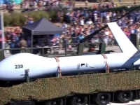 VUČIĆ POKAZAO ČIME SRBIJA RASPOLAŽE: Na vojnoj paradi u Beogradu prvi put prikazani izraelski raketni sistem PULS i dron Hermes, ali i... (FOTO)