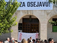 'SB' NA LICU MJESTA: Makarani protiv 'hercegonizacije' grada (FOTO, VIDEO)