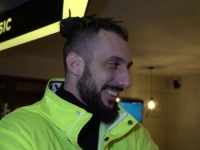 SRBIJANSKOM MUZIČARU UNIŠTEN AUTOMOBIL KOJI JE BIO NEPROPISNO PARKIRAN: Na vozilu su ispisane poruke...