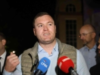 CIJELA REPUBLIKA SRPSKA SE VALJA OD SMIJEHA: Pogledajte kako se obrukao Dodikov 'jastreb' Vojislav Savić... (VIDEO)