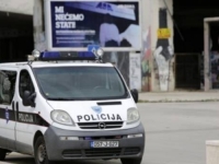 ORUŽANA PLJAČKA NA BENZINSKOJ PUMPI: Maskirani muškarac odnio novac i cigarete