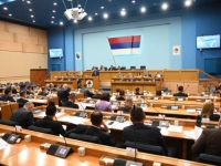 POSEBNA SJEDNICA NSRS: Za potpredsjednike Vlade RS predloženi Alen Šeranić i Anđelka Kuzmić