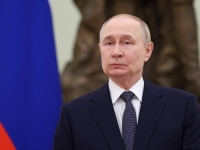 RIJEDAK PRIZOR U MOSKVI: Ljudi se okupljaju ispred Putinovog ureda u Moskvi...