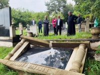 VANDALIZAM NA PRAVOSLAVNOM GROBLJU PEČUJ: Ministar Dizdar poziva na istragu i sankcionisanje odgovornih