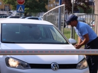 OPET JE POLITIKA UMIJEŠALA PRSTE: Univerzitet naplaćivao parking pod izgovorom zaštite sredine