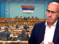 U FEDERACIJI BiH MUK, TROJKA SE NE OGLAŠAVA: Trebaju li Bošnjacima njihovi predstavnici u entitetu RS?