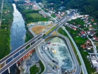 NAJNOVIJI SNIMAK POKAZUJE KAKO NAPREDUJU RADOVI NA IZGRADNJI KORIDORA Vc: Poddionica Vranduk - Ponirak najzahtjevija (VIDEO)