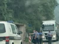 USPOREN SAOBRAĆAJ NA MAGISTRALNOM PUTU M-17: Prevrnulo se teretno vozilo (VIDEO)