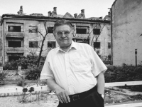 ČUVENI NJEMAČKI DIPLOMATA PREŽIVIO DVA ATENTATA U MOSTARU: 'Već dugo znam da će me likvidirati ljudi koji žele istjerati Evropu iz Mostara!'
