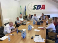 IZ SDA O NAJAVI RASPADA KOALICIJE SA DF-om U TUZLANSKOM KANTONU: 'Vlada i većina funkcionišu dobro, SDA i DF su ozbiljne stranke!'