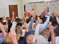 KRIZA U SDS-U: 'U ovakvoj situaciji, možda bi najbolje bilo da kandidata za novog predsjednika RS što prije ponudi neka druga opoziciona stranka, jer...'
