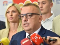 'ČOVJEK KOJI SE DIVI THOMPSONU MOŽE BITI POŽELJAN SAMO DODIKU': Radulović o pozivu lidera SNSD da Srbi u Sloveniji glasaju za Janeza Janšu