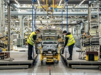 TEŠKA JE SITUACIJA: Automobilski div zatvara nekoliko tvornica u Europskoj uniji, ali ni to nije sve...