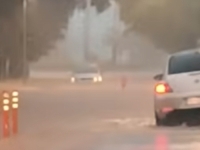 APOKALIPTIČNI PRIZORI IZ SUSJEDSTVA: Automobili pod vodom, zabilježeno 2.000 udara munja...
