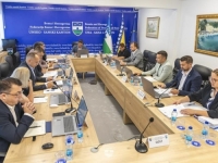 PADA VLADA UNSKO-SANSKOG KANTONA: SDA ispada, NES ulazi u vlast