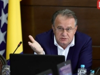 PORAZNI REZULTATI ANKETE IPSOS-a: Čak 50 posto građana Federacije smatra Vladu FBiH 'veoma neuspješnom', a 33 posto 'djelimično lošom'