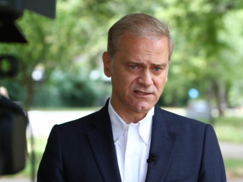 BORKO STEFANOVIĆ NEMA DILEME: 'Ruska obavještajna služba se otvoreno miješa u unutrašnja pitanja Srbije'