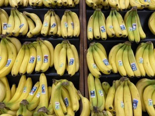 OPASNOST KOJE MNOGI NISU SVJESNI: Čuvajte se mokrih banana u supermarketima, evo i zašto...