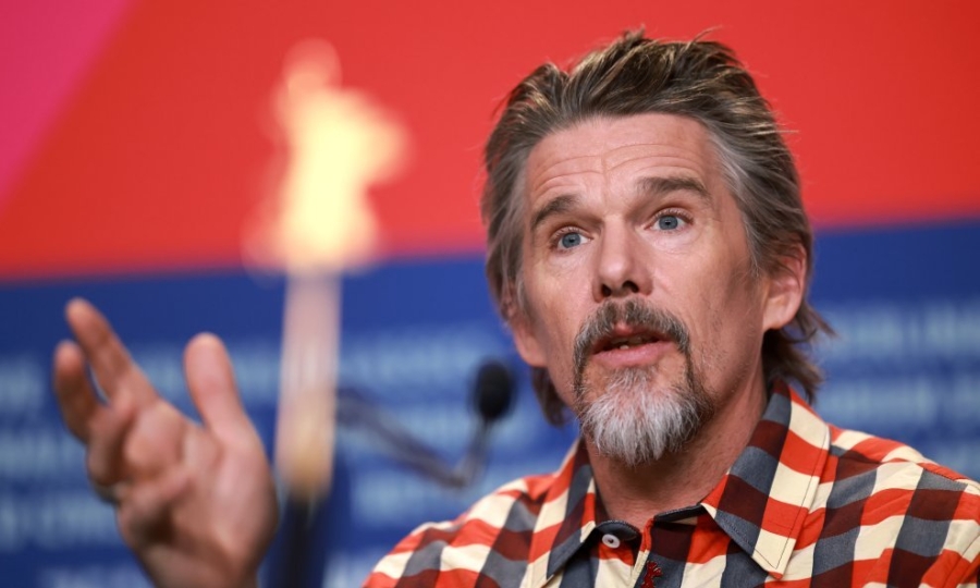VARAO JE UMU S DADILJOM:  Ethan Hawke progovorio o razvodu, ali i poniženju