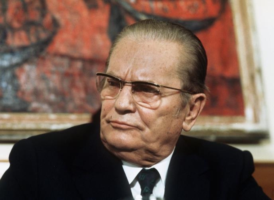 TITO NIKAD NIJE POSJETIO GROB RODITELJA: Na ploči nema njihovih imena, tajno je tamo sahranio još jednu osobu