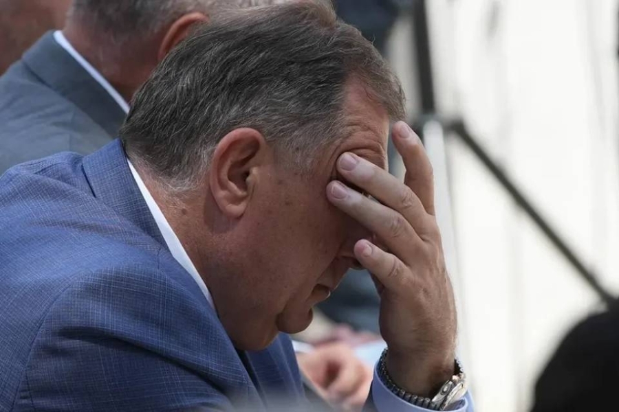 SKUPŠTINA RS U KASNIM SATIMA PONIŠTILA SVE DODIKOVE ZAKONE: Ovo su svi detalji...