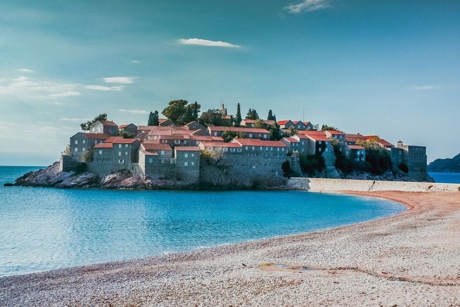 POZNATE PLAŽE MOGLE BI USKORO DA NESTANU: Na udaru se našle obale Crne Gore i Hrvatske, evo šta se dešava