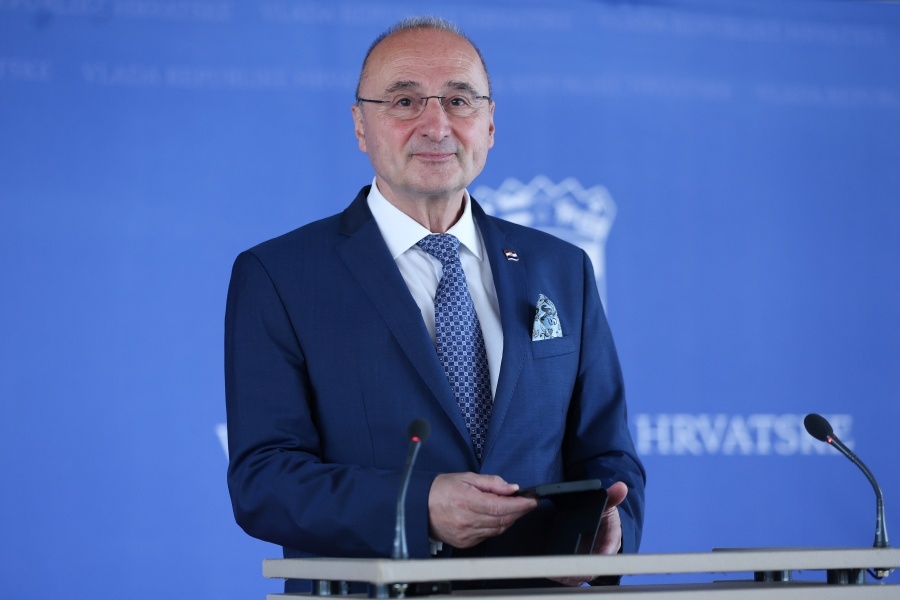 ŠEF HRVATSKE DIPLOMATIJE SE POHVALIO: 'Služimo kao most prema državama zapadnog Balkana'