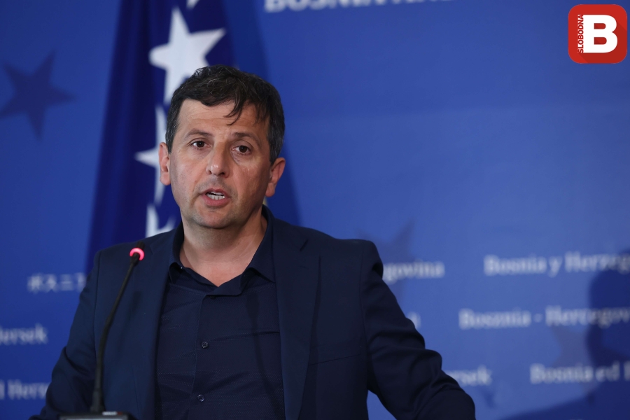 VUKANOVIĆ ŽESTOKO ODBRUSIO DODIKU: 'Sram te bilo, džukelo. Da me ubiju, pucali bi iz sto topova. Hapsi sve...' (VIDEO)