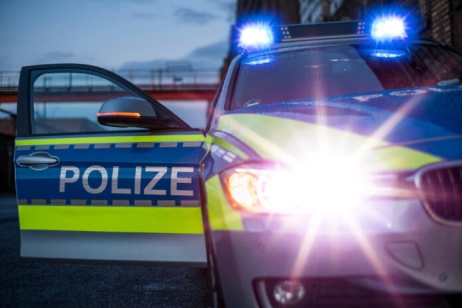 DRAMA U NJEMAČKOJ: Na zabavu došlo 200 nepozvanih gostiju, intervenisalo na desetine policajaca